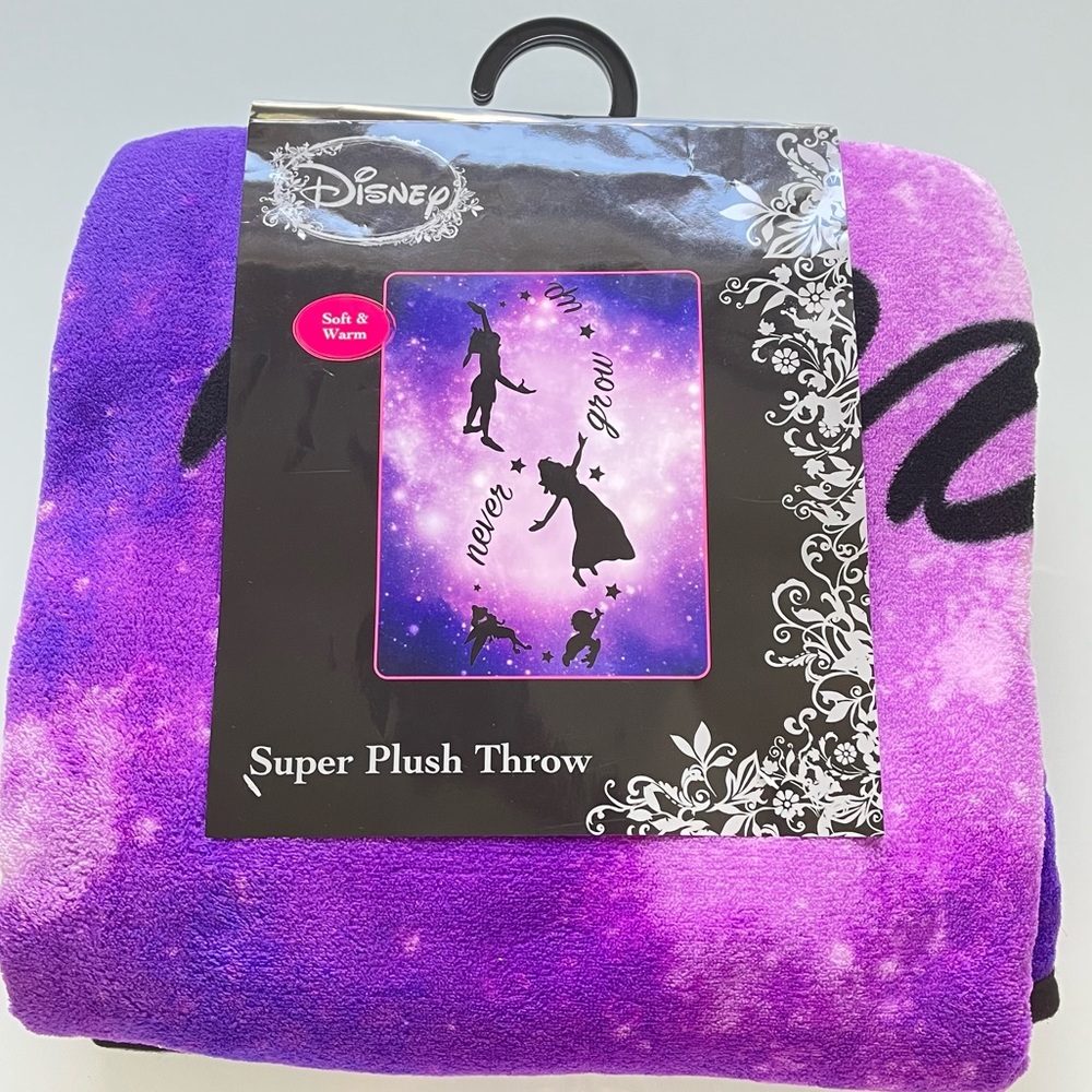💜✨Disney “Never grow up” Peter Pan and Wendy Super Plush Throw Blanket 💜